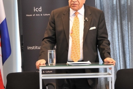 153.jpg