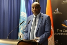 EconomicForum180.jpg