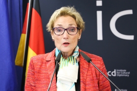 Erna_Hennicot_Schoepges_CDGermany2018.jpg