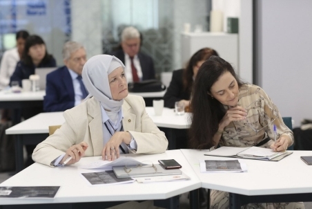202509_SF_Audience-Meetings_013.jpg