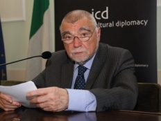 Stjepan Mesic.jpg