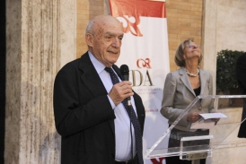 Antonio Paolucci.jpg