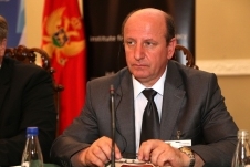 144.jpg