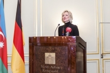 Azer (464).jpg