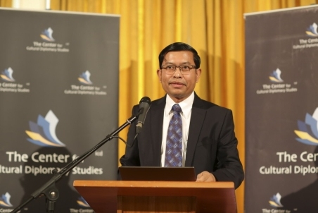 Minister Win Zeyar Tun .jpg