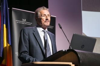 Emil_Constantinescu_ArabWorld2016.jpg