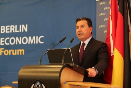 AhmetAras01.jpg