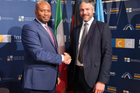 EconomicForum056.jpg