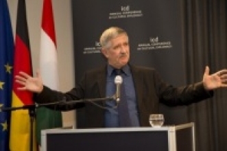 csaba.jpg