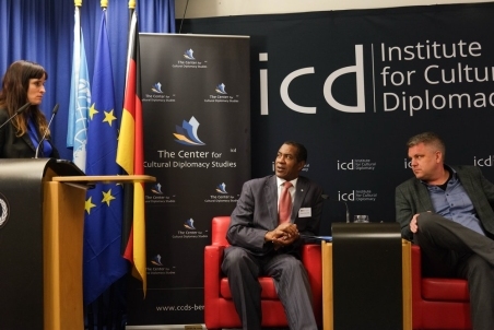 EconomicForum201.jpg