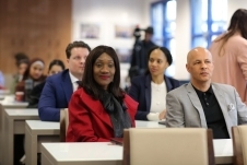 EconomicForum128.jpg