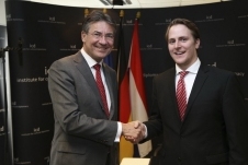 2014_03 BIEC 173.jpg