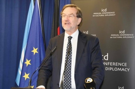Alojz-Peterle.jpg