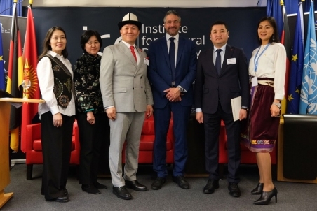 Samat Shatmanov 02.jpg