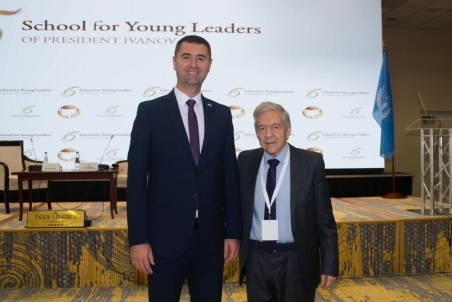 Yossi Beilin02.jpg