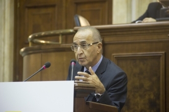 Hikmet �etin 1.jpg