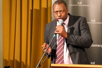 Tony_Tokunbo_Fernandez_London_2016.jpg
