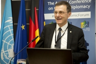 UW9A2782.jpg