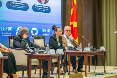 Rashela Mizrahi02.jpg