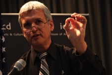 Carl Wilkens 08.jpg