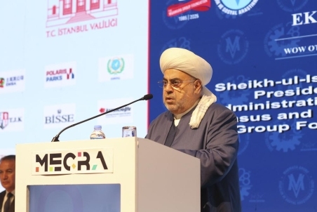 Sheikh-ul-Islam-Allahshukur-Pashazade-01.jpg