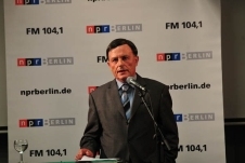 03-025.jpg