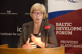 karina petersone (3).jpg