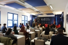 EconomicForum099.jpg
