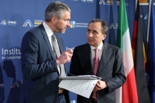 EconomicForum055.jpg
