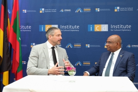 Abdulla Shahid 02.jpg