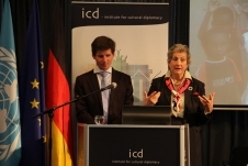 144.jpg