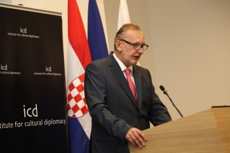 Davor Bozinovic.jpg