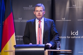 Roderich Kiesewetter_3.jpg