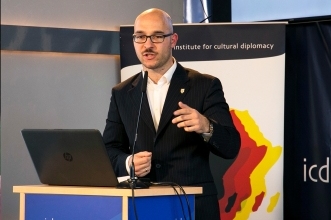 Claus_Peter_Martens_Rise_Africa_2016.jpg
