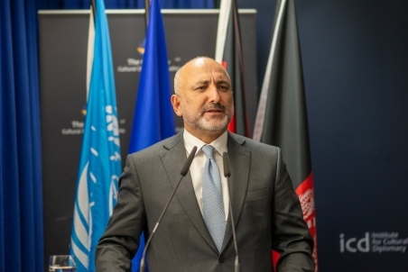 Mohammad Hanif Atmar 02.jpg