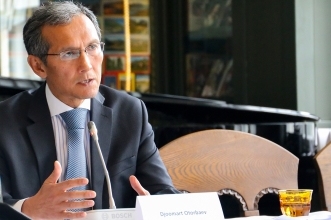 djoomart_otorbaev_reykjavik2016.jpg
