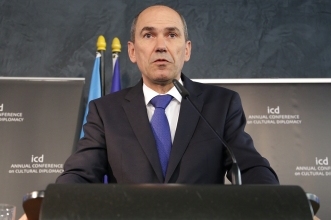 Janez_Jansa_Annual2016.jpg