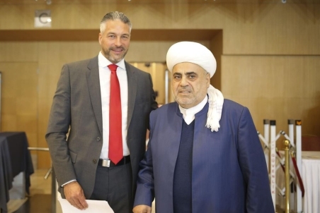 Sheikh-ul-Islam-Allahshukur-Pashazade-03.jpg