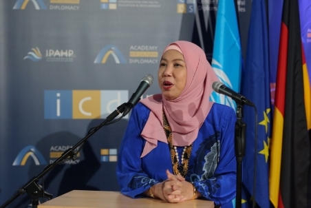 Adina Kamarudin 01.jpg