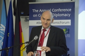 bernhard.jpg