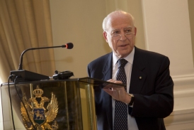 Fausto Pocar.jpg