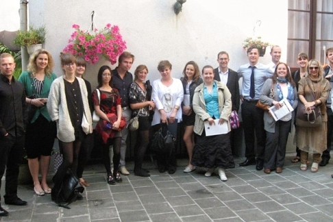 2012-08 emr.jpg