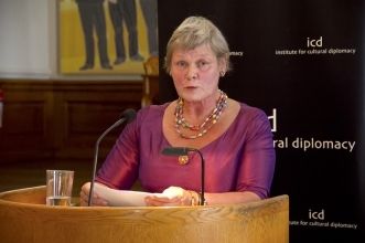 marie-louise von plessen (1).jpg