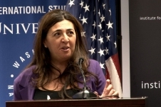 Houda Nonoo3.jpg