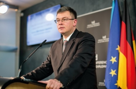 Mihai-Razvan-Ungureanu.jpg