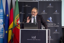 Luis de Ameida Sampaio (1).jpg