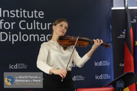 Myroslava Khomik 01.jpg