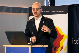 Claus_Peter_Martens_Rise_Africa_2016.jpg