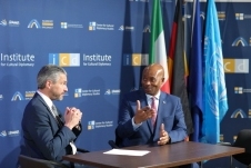 EconomicForum053.jpg